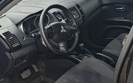 Mitsubishi Outlander III рестайлинг 3, 2008 год, 590 000 рублей, 6 фотография