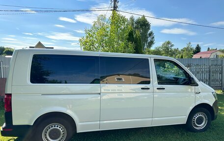 Volkswagen Transporter T6 рестайлинг, 2018 год, 2 550 000 рублей, 6 фотография