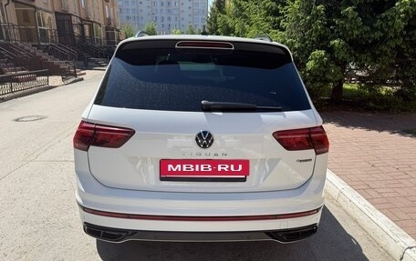 Volkswagen Tiguan II, 2021 год, 3 500 000 рублей, 2 фотография