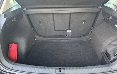 Volkswagen Tiguan II, 2022 год, 2 362 000 рублей, 15 фотография
