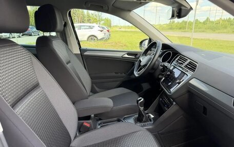 Volkswagen Tiguan II, 2022 год, 2 362 000 рублей, 18 фотография