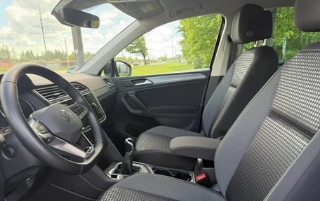 Volkswagen Tiguan II, 2022 год, 2 362 000 рублей, 12 фотография