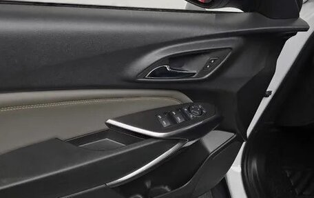 Chevrolet Trax, 2023 год, 1 536 000 рублей, 9 фотография