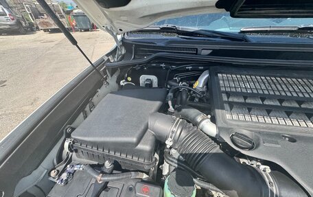Toyota Land Cruiser 200, 2018 год, 7 600 000 рублей, 10 фотография