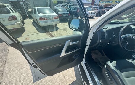 Toyota Land Cruiser 200, 2018 год, 7 600 000 рублей, 14 фотография