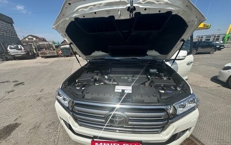 Toyota Land Cruiser 200, 2018 год, 7 600 000 рублей, 13 фотография