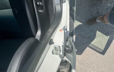 Toyota Land Cruiser 200, 2018 год, 7 600 000 рублей, 22 фотография