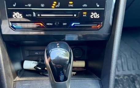 Volkswagen Tiguan II, 2021 год, 2 950 000 рублей, 9 фотография