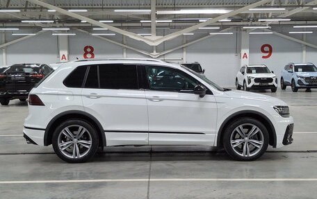 Volkswagen Tiguan II, 2019 год, 3 390 000 рублей, 5 фотография