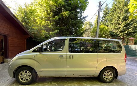 Hyundai Grand Starex Grand Starex I рестайлинг 2, 2008 год, 650 000 рублей, 3 фотография