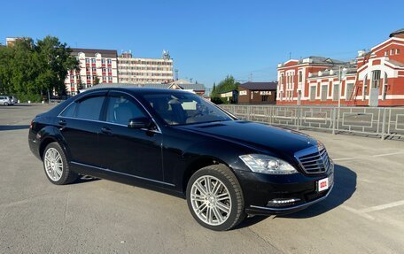 Mercedes-Benz S-Класс, 2010 год, 2 000 000 рублей, 3 фотография