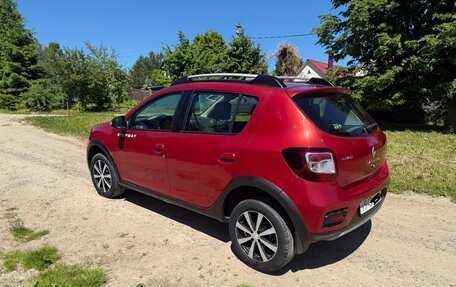 Renault Sandero II рестайлинг, 2014 год, 650 000 рублей, 3 фотография