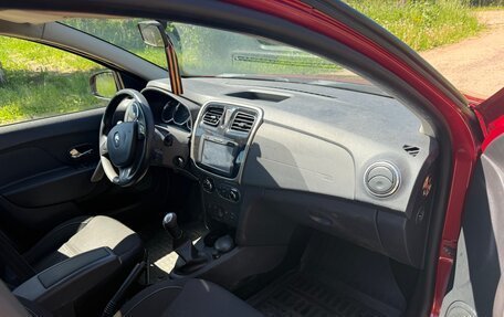 Renault Sandero II рестайлинг, 2014 год, 650 000 рублей, 8 фотография