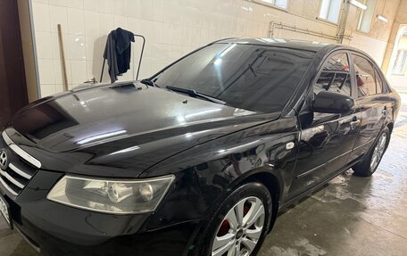 Hyundai Sonata VI, 2006 год, 599 999 рублей, 2 фотография