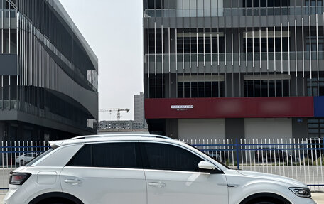 Volkswagen T-Roc I, 2022 год, 1 790 000 рублей, 8 фотография