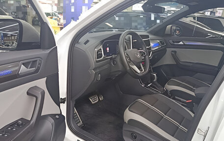 Volkswagen T-Roc I, 2022 год, 1 790 000 рублей, 14 фотография