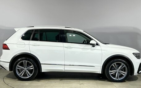 Volkswagen Tiguan II, 2018 год, 2 980 000 рублей, 6 фотография