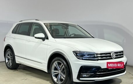 Volkswagen Tiguan II, 2018 год, 2 980 000 рублей, 5 фотография