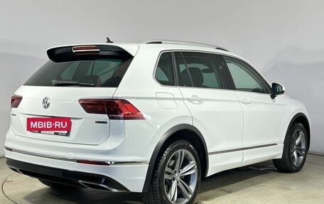 Volkswagen Tiguan II, 2018 год, 2 980 000 рублей, 9 фотография