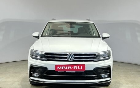 Volkswagen Tiguan II, 2018 год, 2 980 000 рублей, 2 фотография