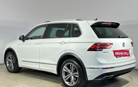 Volkswagen Tiguan II, 2018 год, 2 980 000 рублей, 13 фотография