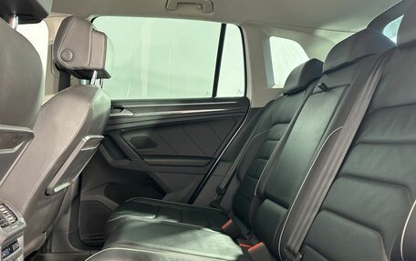 Volkswagen Tiguan II, 2018 год, 2 980 000 рублей, 25 фотография