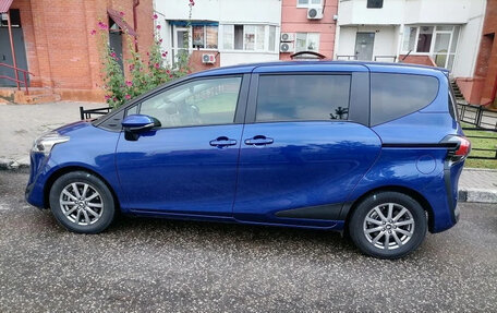 Toyota Sienta II, 2020 год, 1 850 000 рублей, 6 фотография