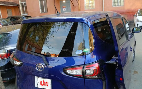 Toyota Sienta II, 2020 год, 1 850 000 рублей, 2 фотография
