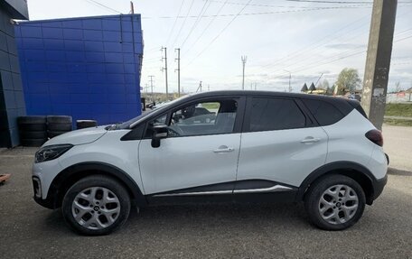 Renault Kaptur I рестайлинг, 2017 год, 1 100 000 рублей, 2 фотография