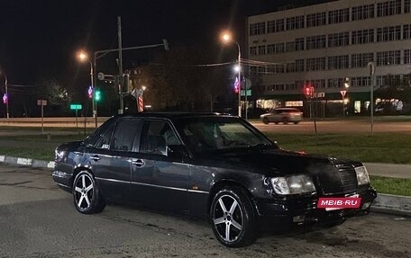 Mercedes-Benz E-Класс, 1994 год, 450 000 рублей, 3 фотография