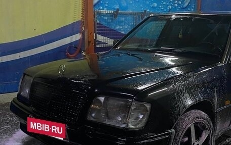 Mercedes-Benz E-Класс, 1994 год, 450 000 рублей, 4 фотография