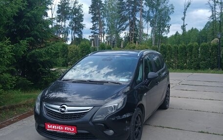 Opel Zafira C рестайлинг, 2013 год, 750 000 рублей, 1 фотография
