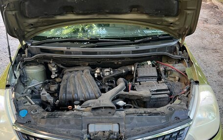 Nissan Tiida, 2005 год, 450 000 рублей, 14 фотография
