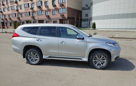 Mitsubishi Pajero Sport III рестайлинг, 2017 год, 2 128 000 рублей, 2 фотография