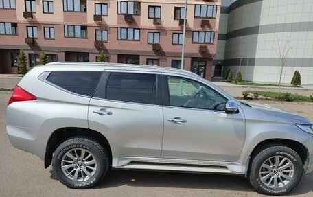 Mitsubishi Pajero Sport III рестайлинг, 2017 год, 2 128 000 рублей, 6 фотография