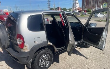 Chevrolet Niva I рестайлинг, 2013 год, 320 000 рублей, 5 фотография