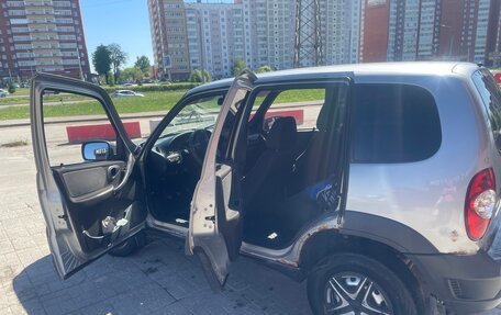 Chevrolet Niva I рестайлинг, 2013 год, 320 000 рублей, 8 фотография