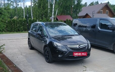 Opel Zafira C рестайлинг, 2013 год, 750 000 рублей, 3 фотография