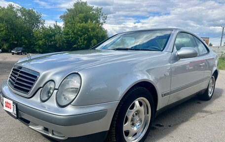 Mercedes-Benz CLK-Класс, 1997 год, 1 700 000 рублей, 19 фотография