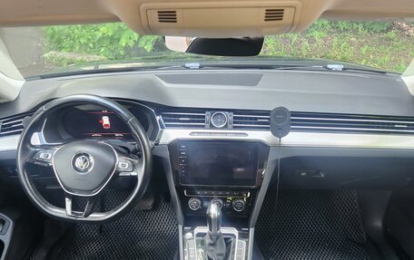 Volkswagen Passat B8 рестайлинг, 2018 год, 2 220 000 рублей, 14 фотография