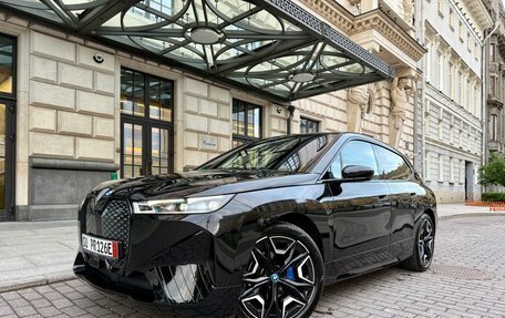 BMW iX, 2021 год, 5 500 000 рублей, 3 фотография