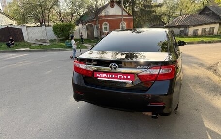 Toyota Camry, 2013 год, 1 800 000 рублей, 2 фотография