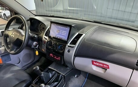 Mitsubishi Pajero Sport II рестайлинг, 2014 год, 1 579 900 рублей, 7 фотография