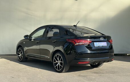 Hyundai Solaris II рестайлинг, 2021 год, 1 650 000 рублей, 5 фотография