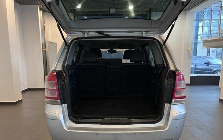 Opel Zafira B, 2010 год, 484 000 рублей, 28 фотография