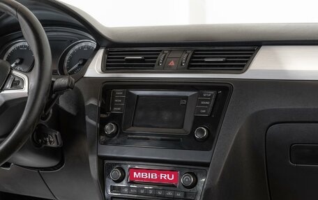 Skoda Rapid I, 2017 год, 1 136 000 рублей, 9 фотография