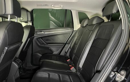 Volkswagen Tiguan II, 2019 год, 3 799 000 рублей, 8 фотография