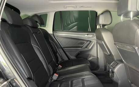 Volkswagen Tiguan II, 2019 год, 3 799 000 рублей, 9 фотография