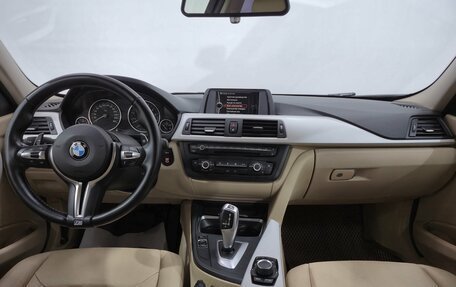 BMW 3 серия, 2013 год, 1 250 000 рублей, 13 фотография