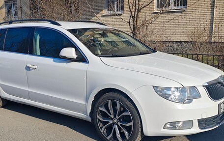 Skoda Superb III рестайлинг, 2010 год, 830 000 рублей, 4 фотография